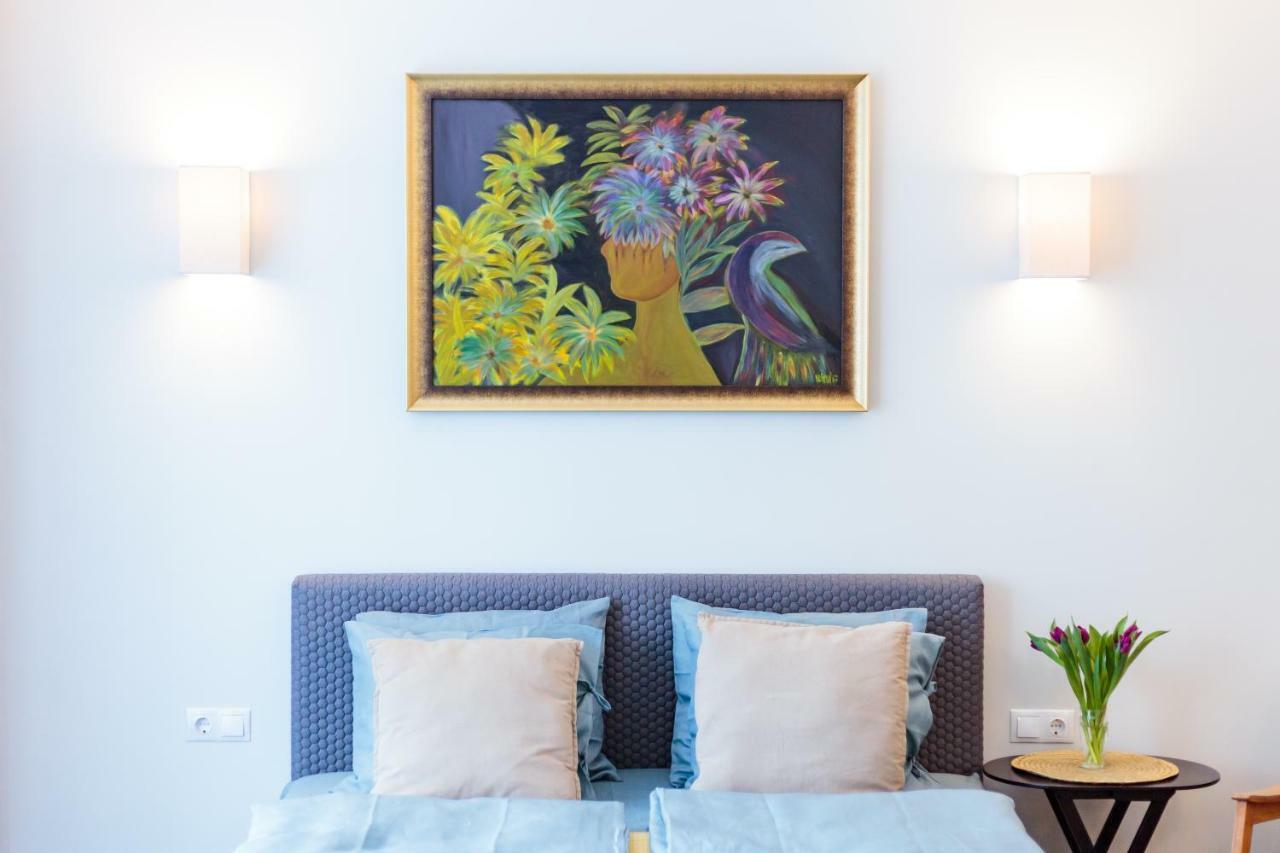 Romantic Apartment Close To The Old Town Vilnius Bagian luar foto
